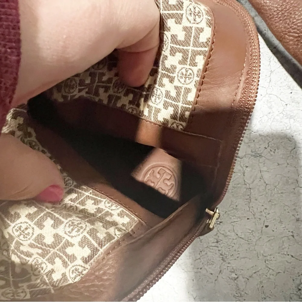 Tory Burch size 5m